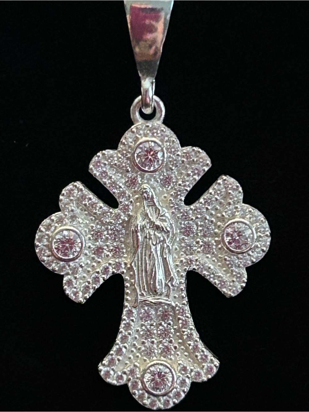 925 Sterling Silver 20” Chain w/Embellished Moissanite Cross Pendant Necklace